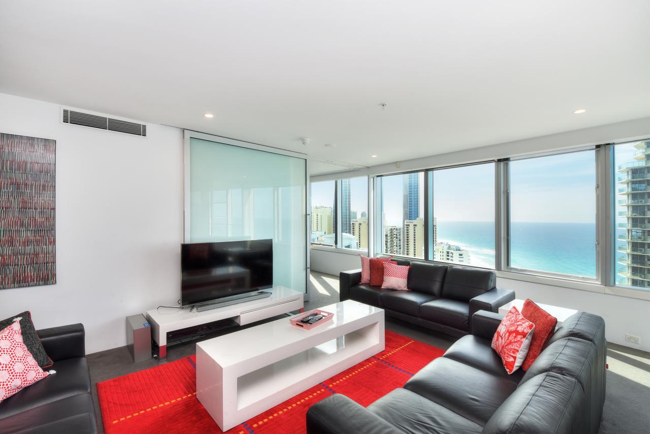 Private Apartment With Ocean Views At Q1 Resort 골드코스트 외부 사진