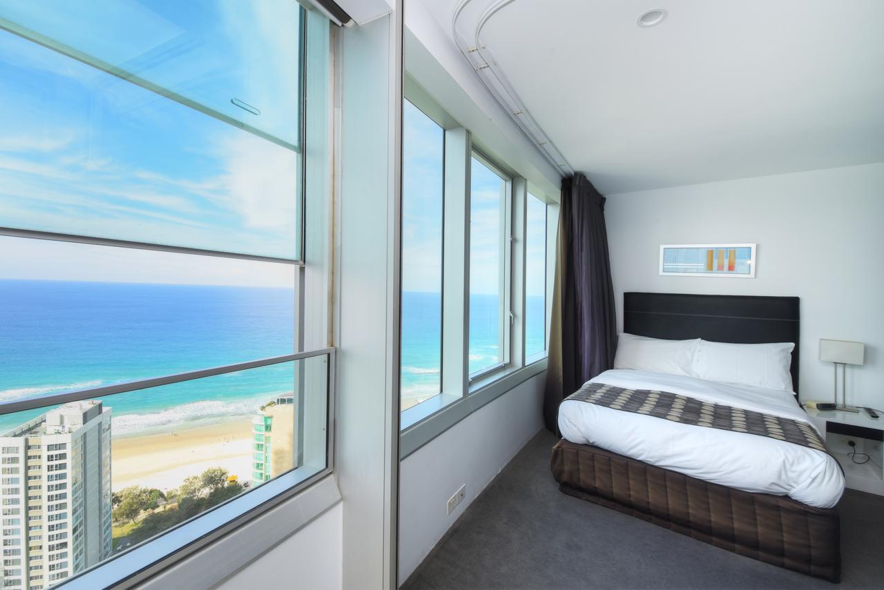 Private Apartment With Ocean Views At Q1 Resort 골드코스트 외부 사진