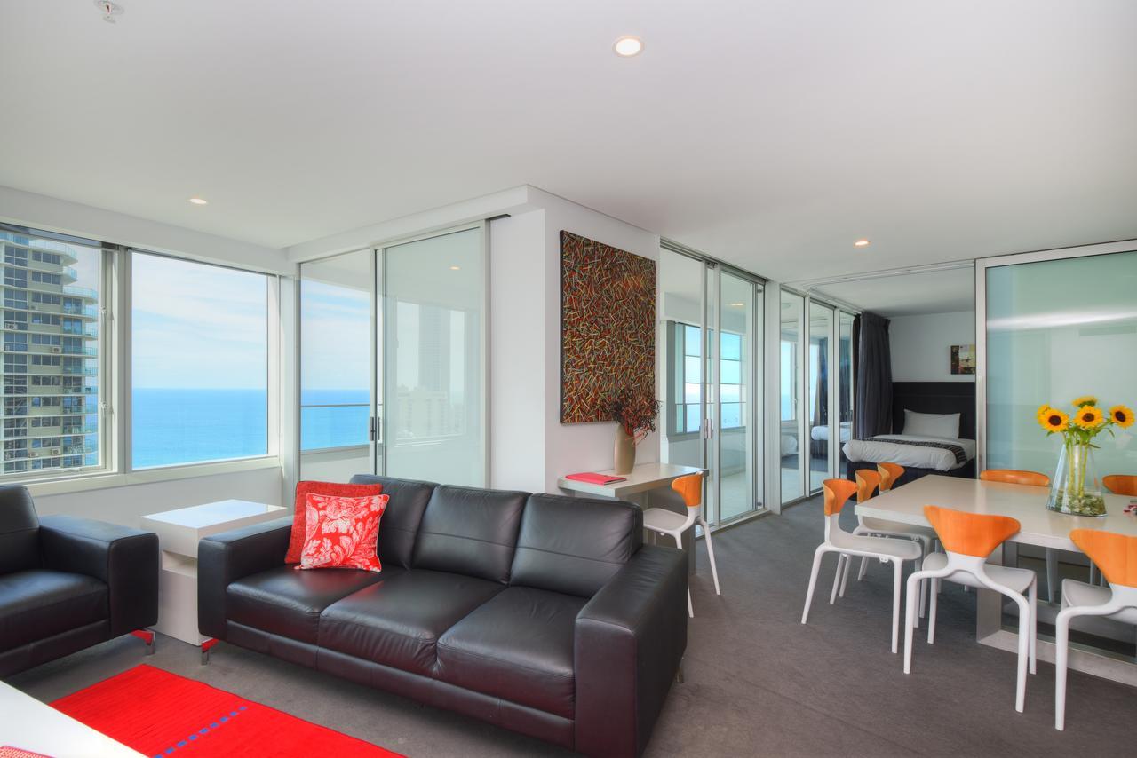 Private Apartment With Ocean Views At Q1 Resort 골드코스트 외부 사진